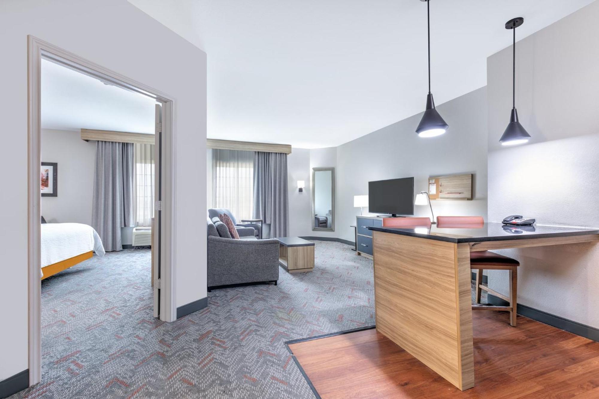 Candlewood Suites Houston I-10 East By Ihg Exterior photo
