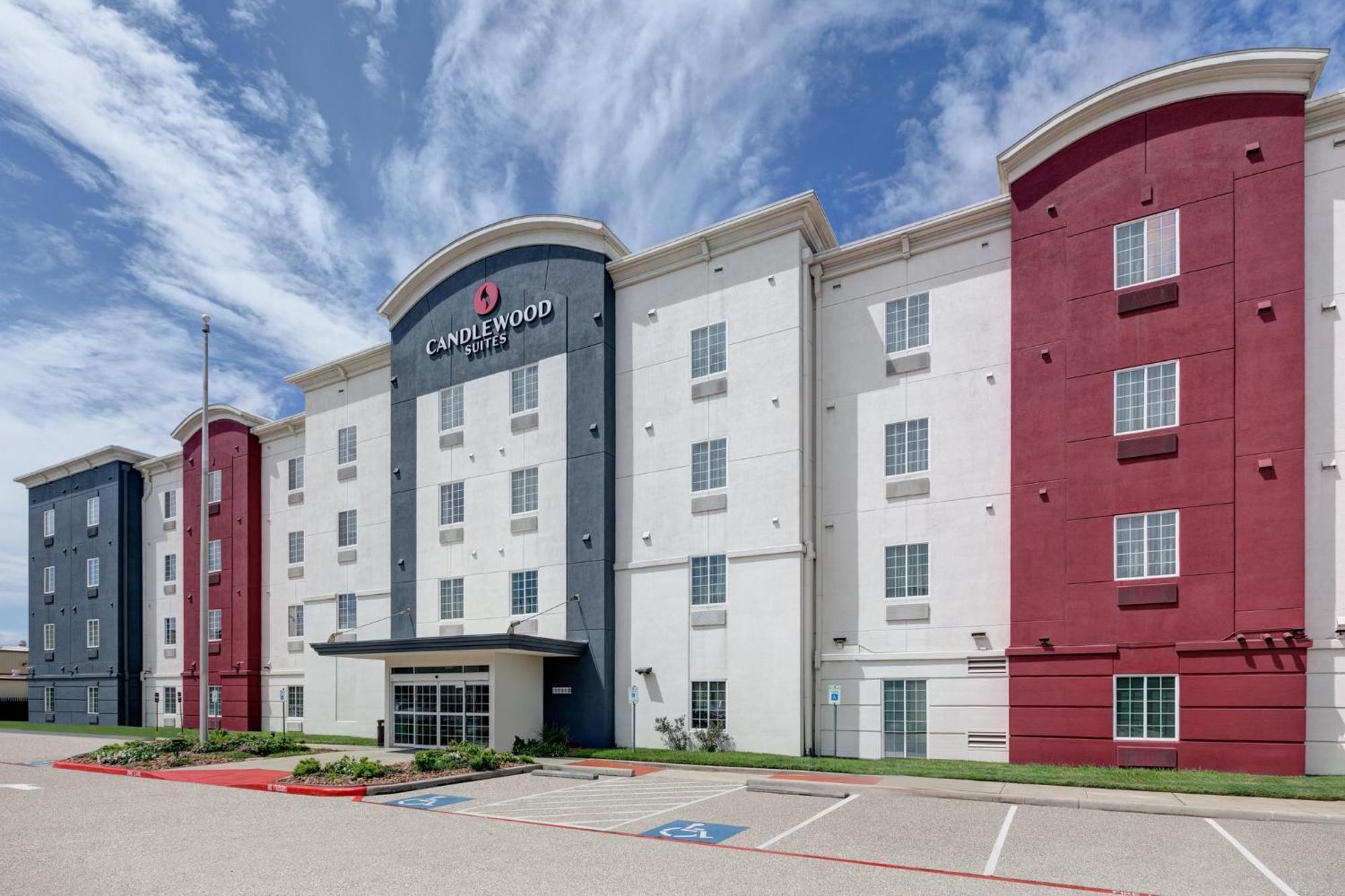 Candlewood Suites Houston I-10 East By Ihg Exterior photo